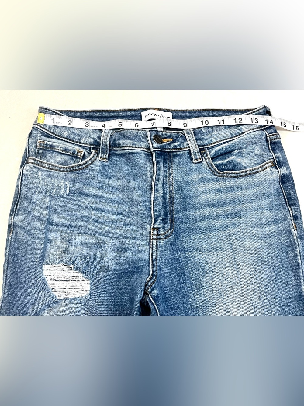 Studio Blue Women’s Distressed High-Rise Classic Blue Denim Jeans 30 Waist - Picture 8 of 16
